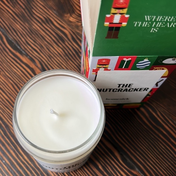 Homesick Candle The Nutcracker 13.75 oz, New, Christmas Candle, Holiday Scent - Picture 2 of 7